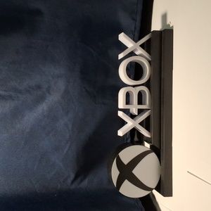 Light xbox logo.